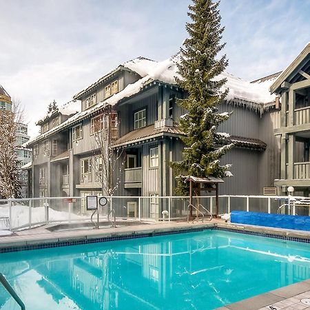 Glacier Lodge Whistler Exterior photo